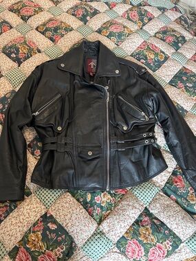 D—Women's Black Leather Biker Jacket - Classic Zip Front